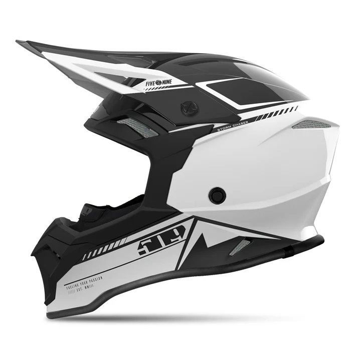 atmosphere-helmet_Stormchaser.01