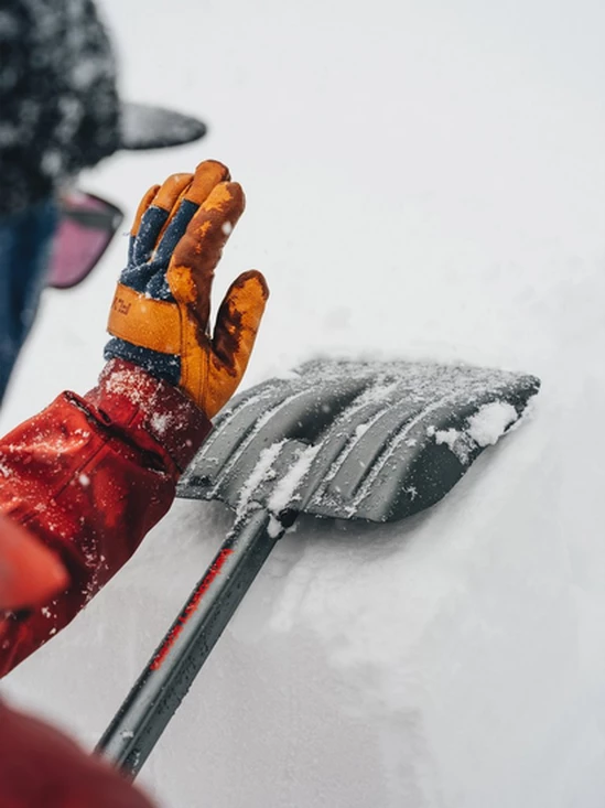 bca_2324_dozer-2t_shovel_C2116003_5