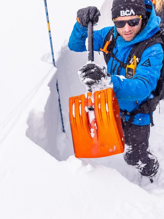 bca_2425_dozer-2h-shovel_C2116005_9