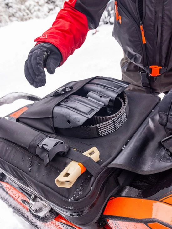 bca_2425_dozer-2t-s-shovel_C2216001_6